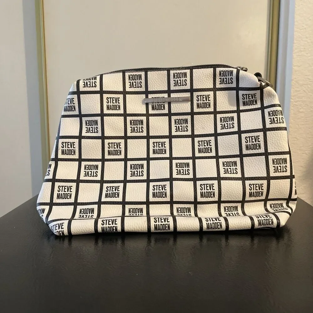 Steve Madden Unisex Crossbody Bag Black White - missing strap